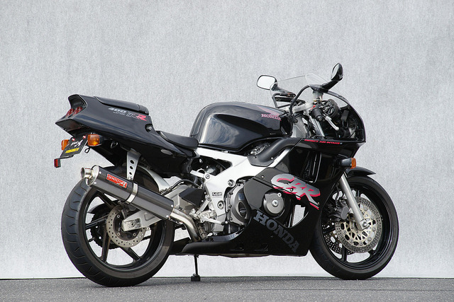 日本国内正規品 CBR400RR NC23 NC29 ヤマモトレーシング KERKER www